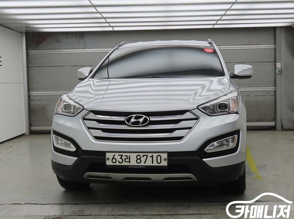Hyundai Santa Fe Santa Fe DM Diesel 2WD 2.0 Premium thumbnail 2