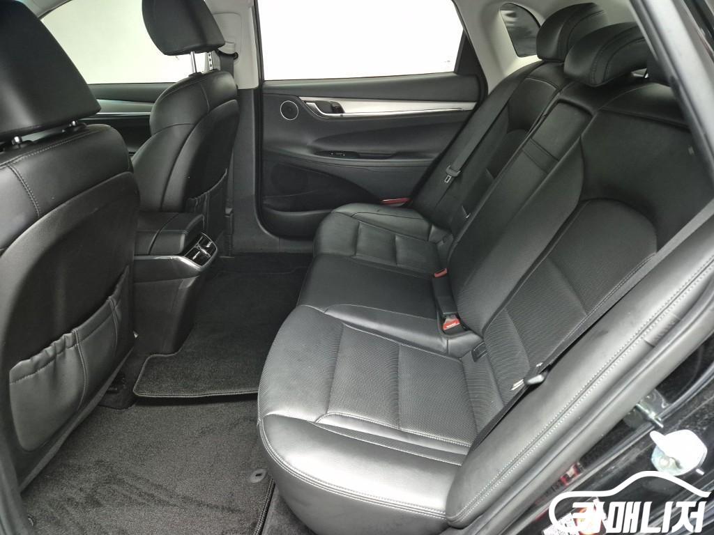 Hyundai Grandeur The New Grandeur IG Hybrid Premium thumbnail 7