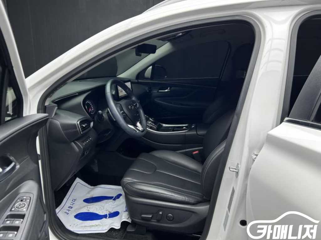 Hyundai Santa Fe The New Santa Fe Gasoline 2.5T 2WD Prestige thumbnail 7