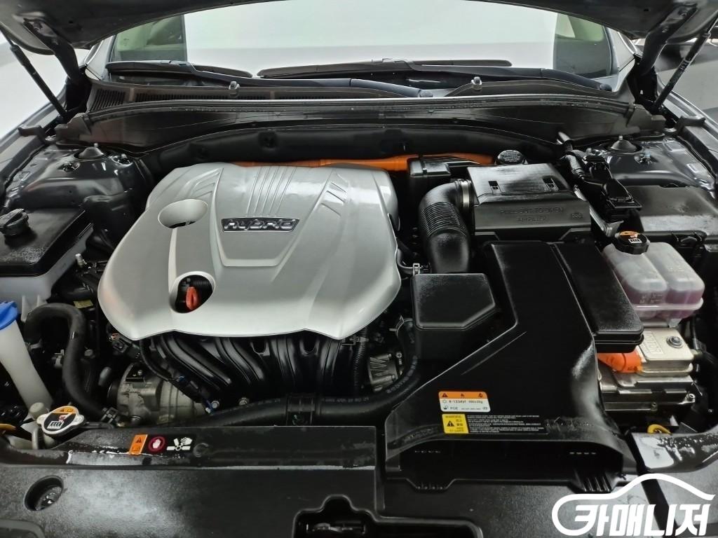 Hyundai Grandeur Grandeur IG Hybrid Exclusive thumbnail 5