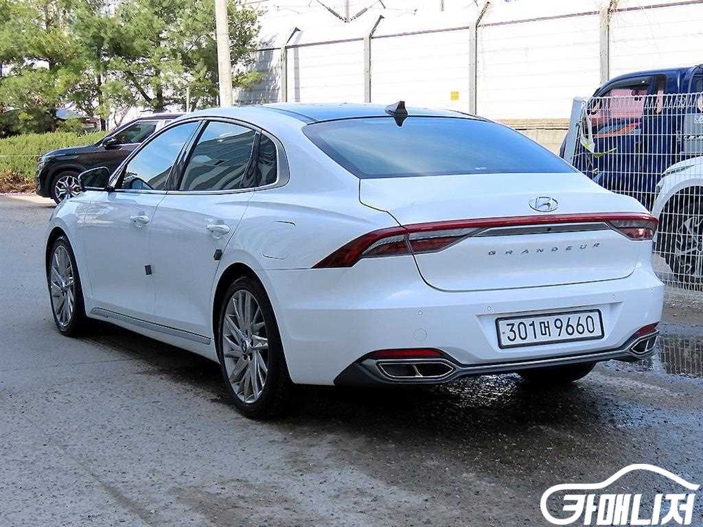 Hyundai Grandeur The New Grandeur IG 2.5 Calligraphy thumbnail 3