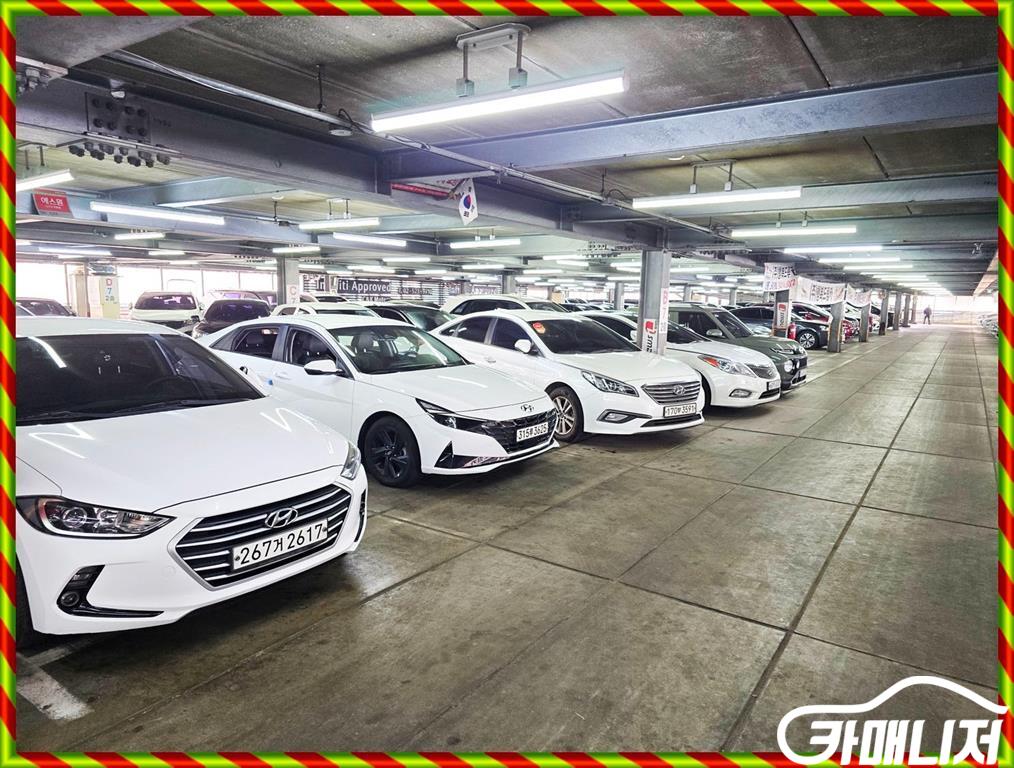 Hyundai Avante Avante Hybrid Modern thumbnail 18