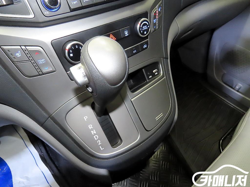 Hyundai Starex The New Grand Starex Child Safety Vehicle LPi thumbnail 13