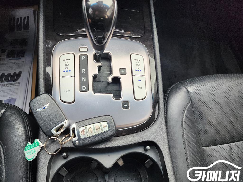 Hyundai Genesis BH330 LUXYRY thumbnail 18