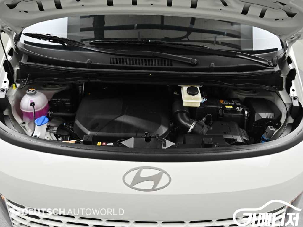 Hyundai Staria 2WD Diesel Cargo Smart thumbnail 6