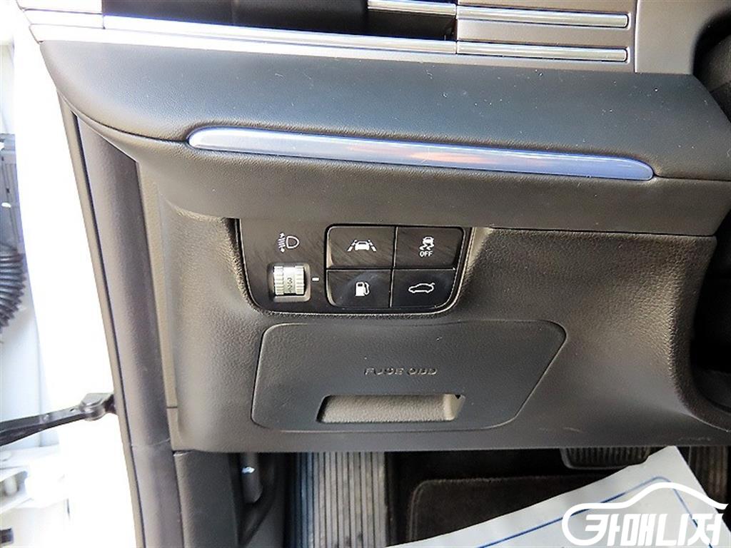 Hyundai Grandeur The New Grandeur IG 2.5 Premium Choice thumbnail 12