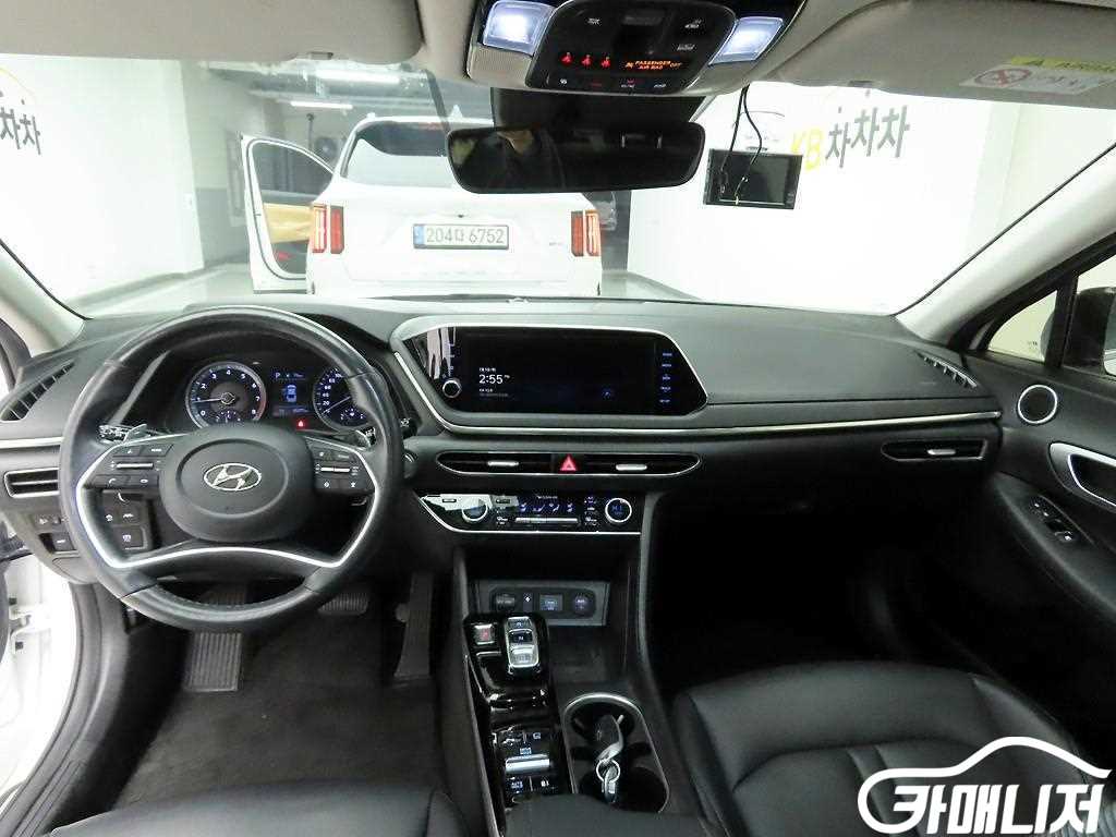 Hyundai Sonata 2.0 Premium Family thumbnail 7