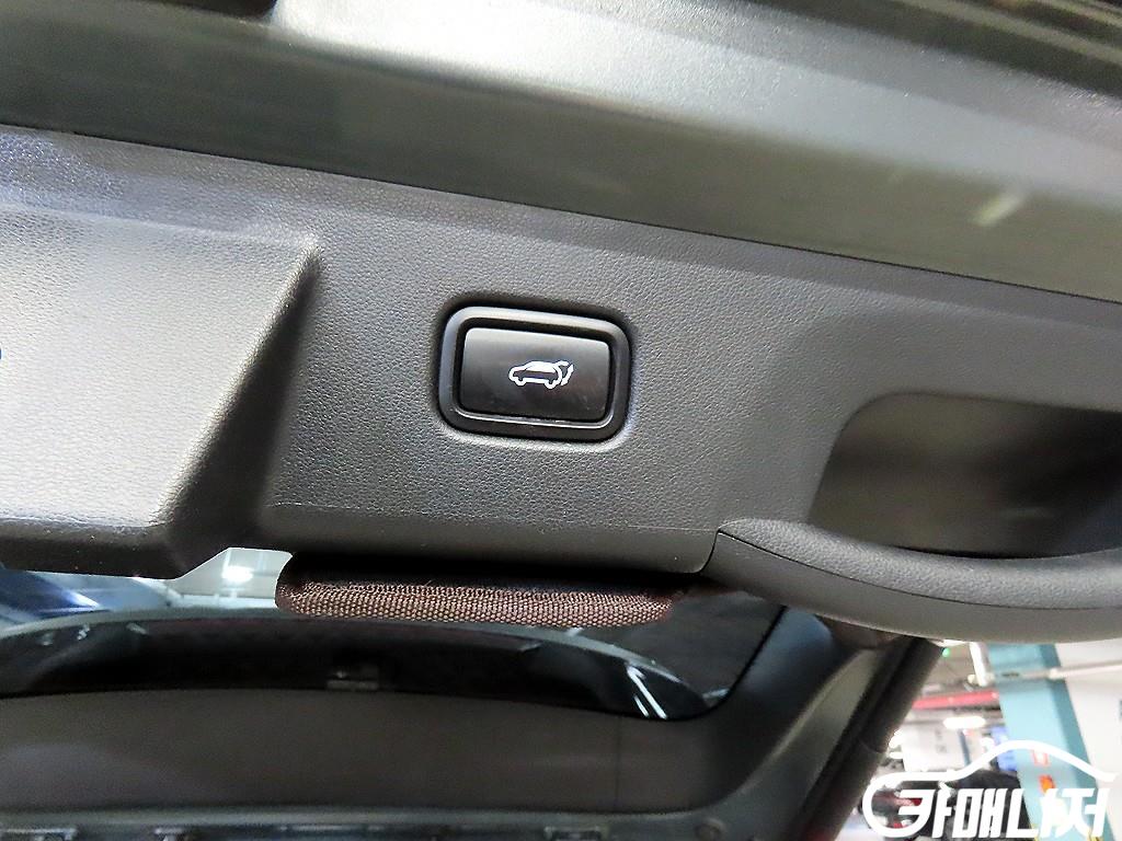 Hyundai Tucson Diesel 2.0 2WD Inspiration thumbnail 16