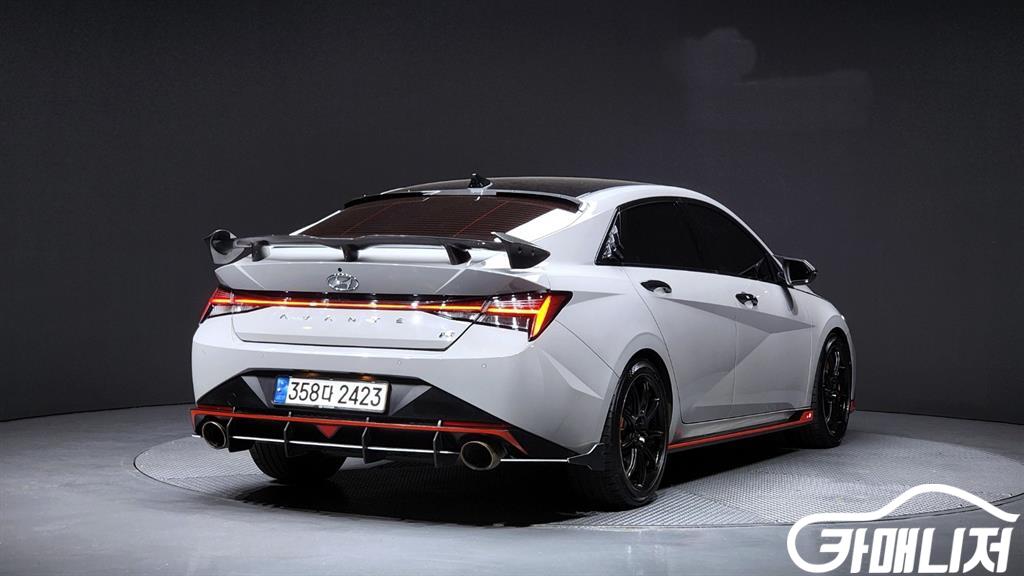 Hyundai Avante 2.0 N thumbnail 2