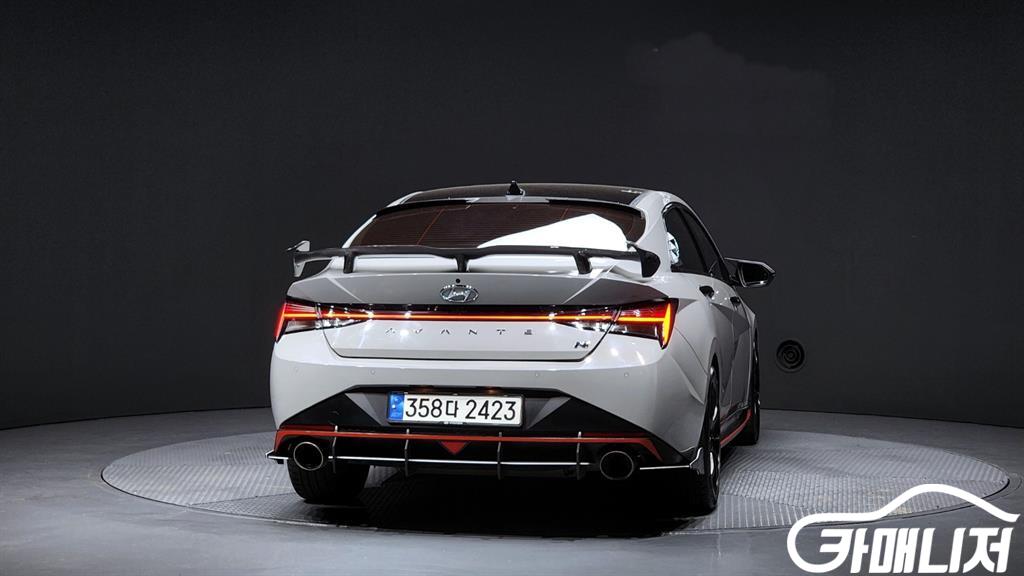 Hyundai Avante 2.0 N thumbnail 4