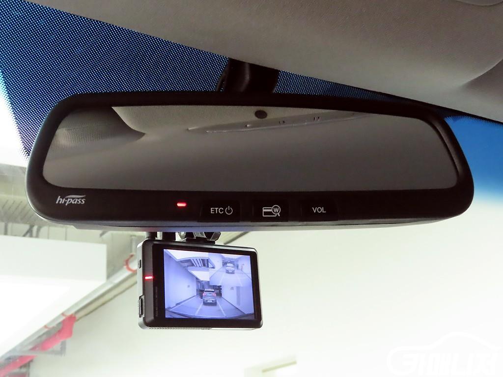 Hyundai Starex Grand Starex 11-Seater Wagon thumbnail 15