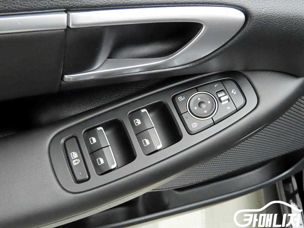 Hyundai Sonata Sonata Hybrid Smart thumbnail 12