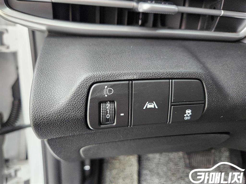 Hyundai Avante 1.6 Modern thumbnail 15