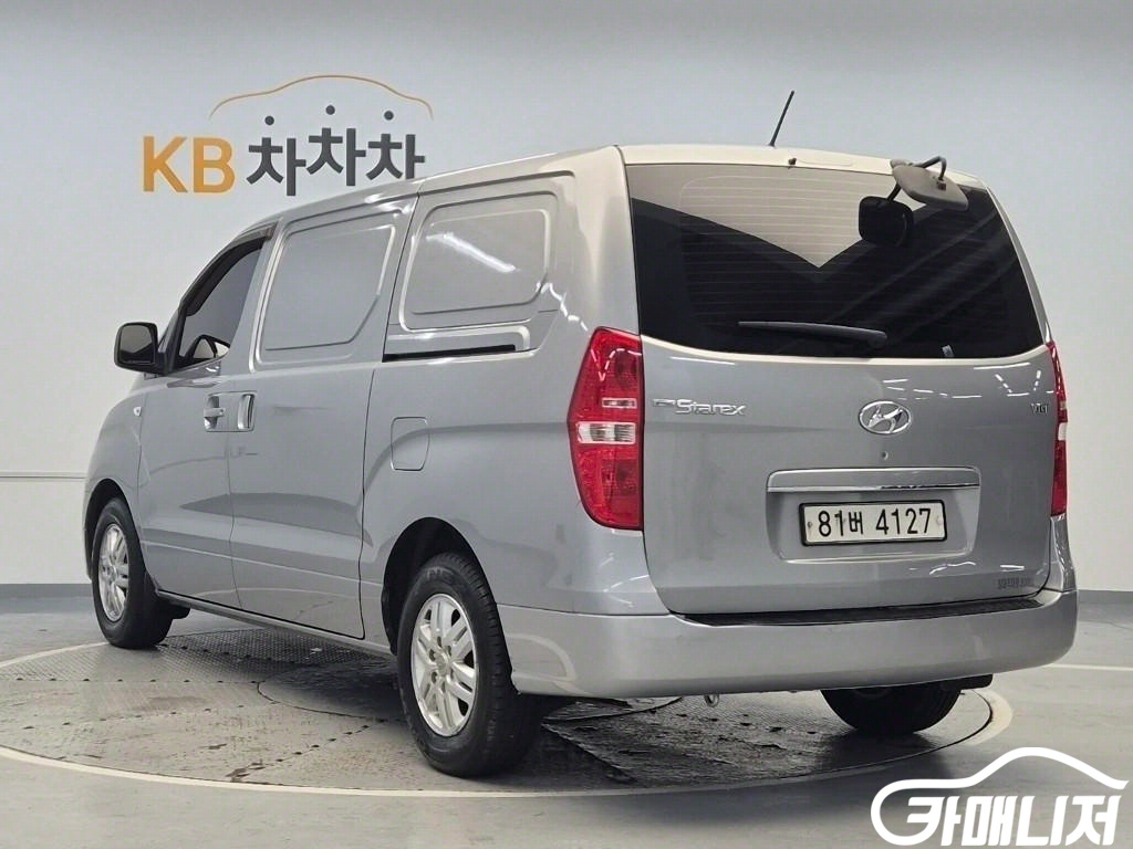Hyundai Starex Grand Starex Van 3-Seater thumbnail 2