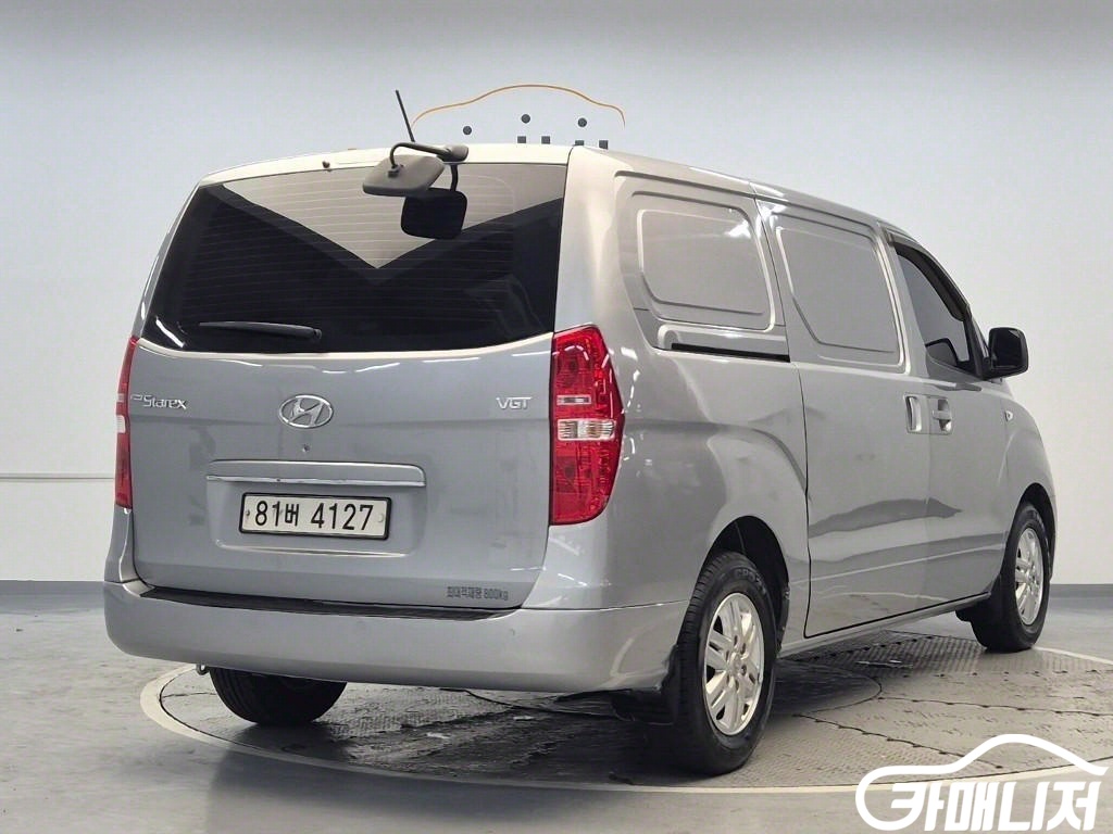 Hyundai Starex Grand Starex Van 3-Seater thumbnail 3
