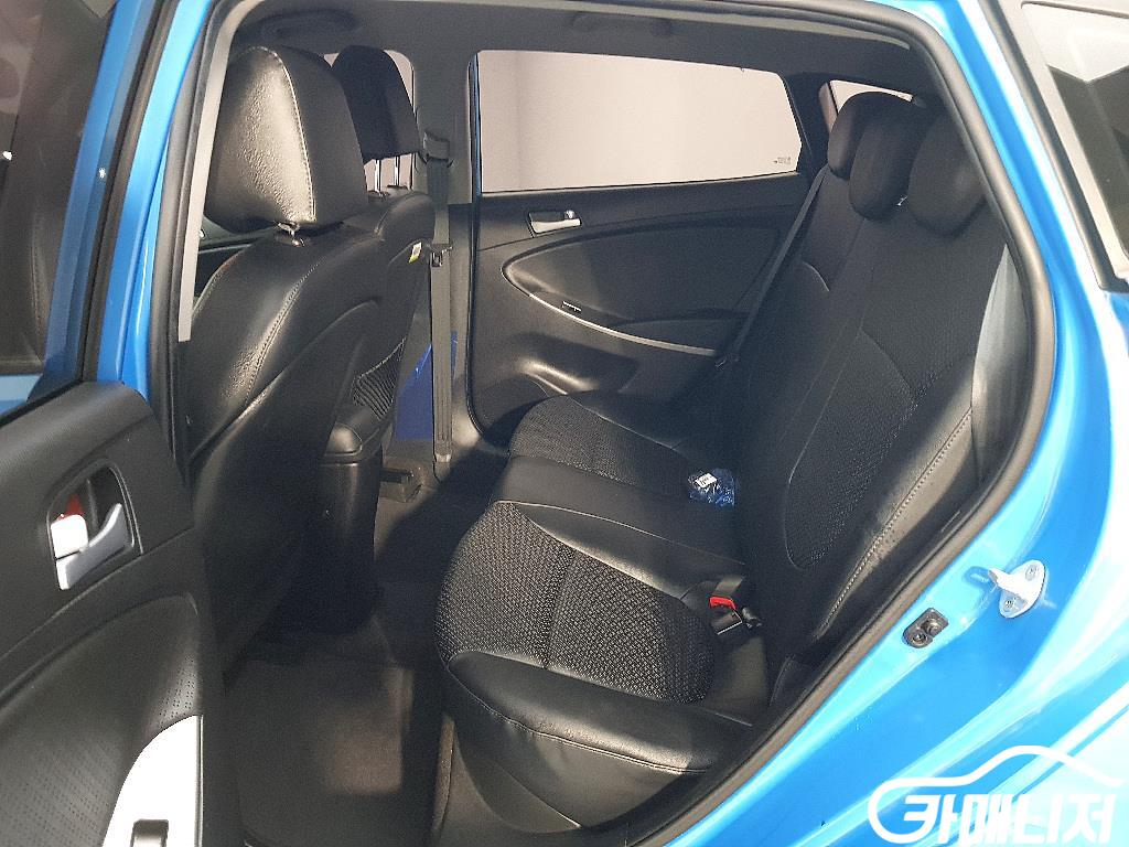 Hyundai Accent AccentFacelift 1.4VVT Modern thumbnail 9