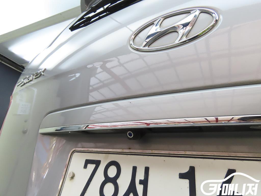 Hyundai Starex Grand Starex 12-Seater Wagon thumbnail 16