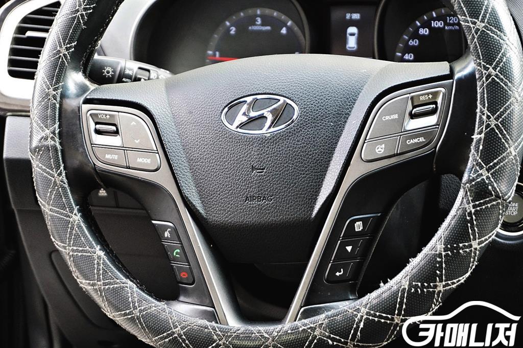 Hyundai Santa Fe Santa Fe DM Diesel 4WD 2.2 Premium thumbnail 9