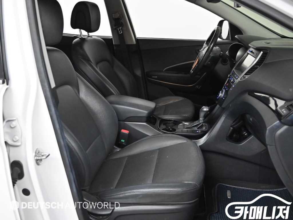 Hyundai Santa Fe Santa Fe DM Diesel 4WD 2.0 Premium thumbnail 10