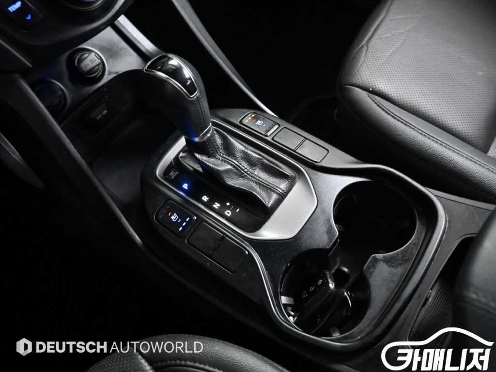 Hyundai Santa Fe Santa Fe DM Diesel 4WD 2.0 Premium thumbnail 9