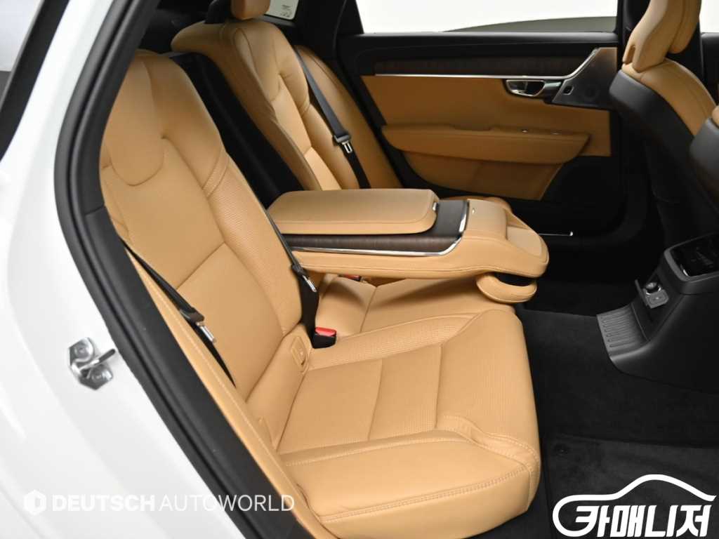 Volvo S90 T8 AWD Inscription thumbnail 12