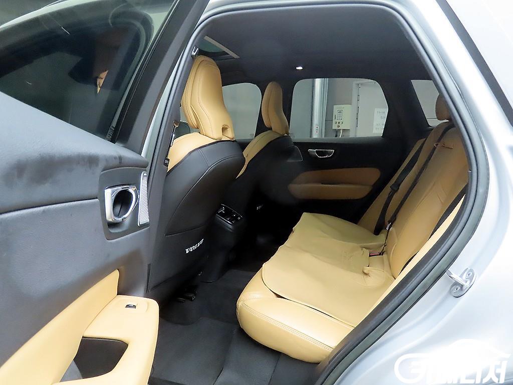 Volvo XC60 B5 AWD Inscription thumbnail 6